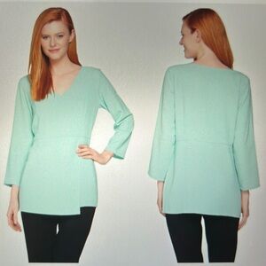 Linea by Louis Dell’Olio Crepe Asymmetrical Hem Tunic Blouse Top Mint Medium New